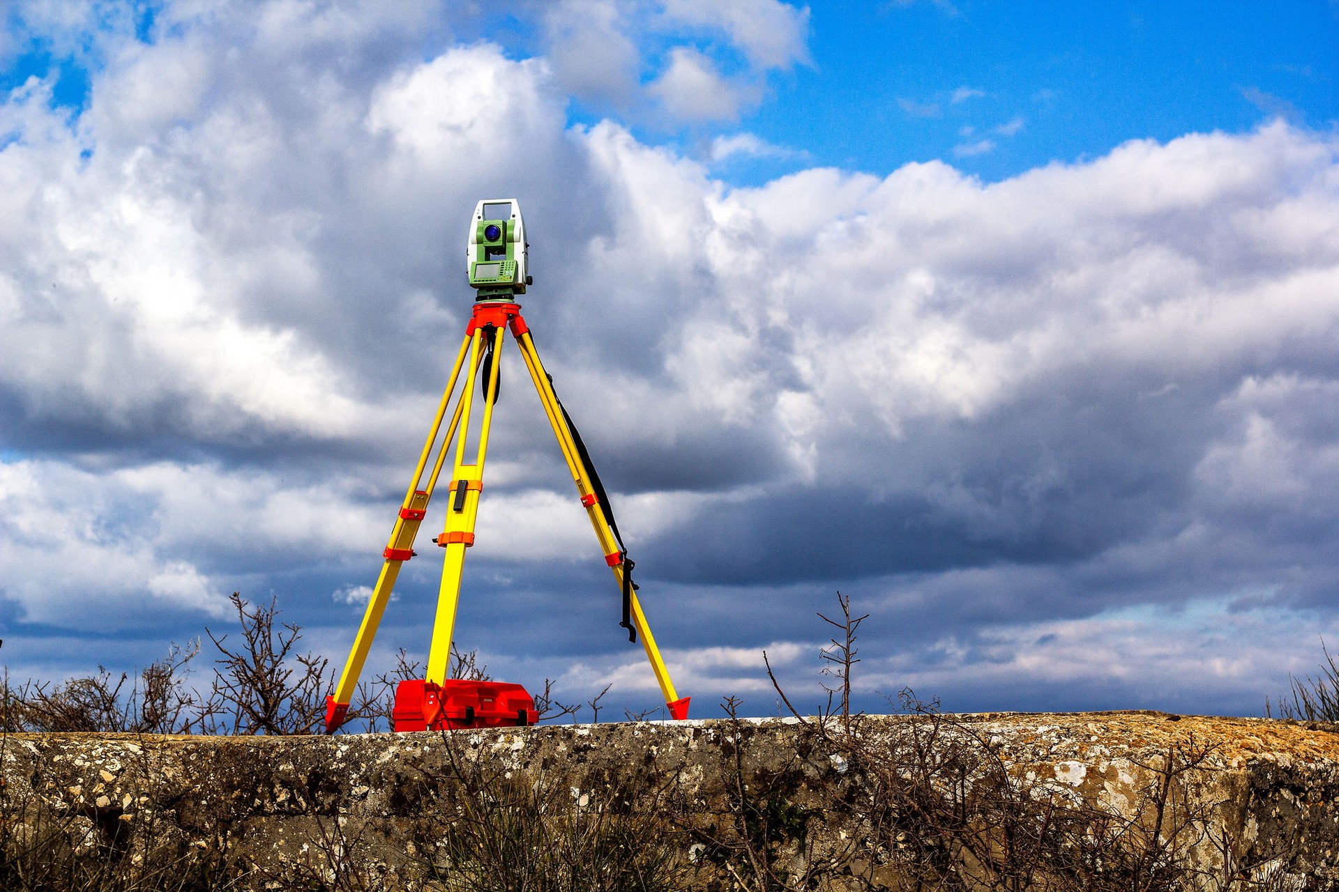Survey total station